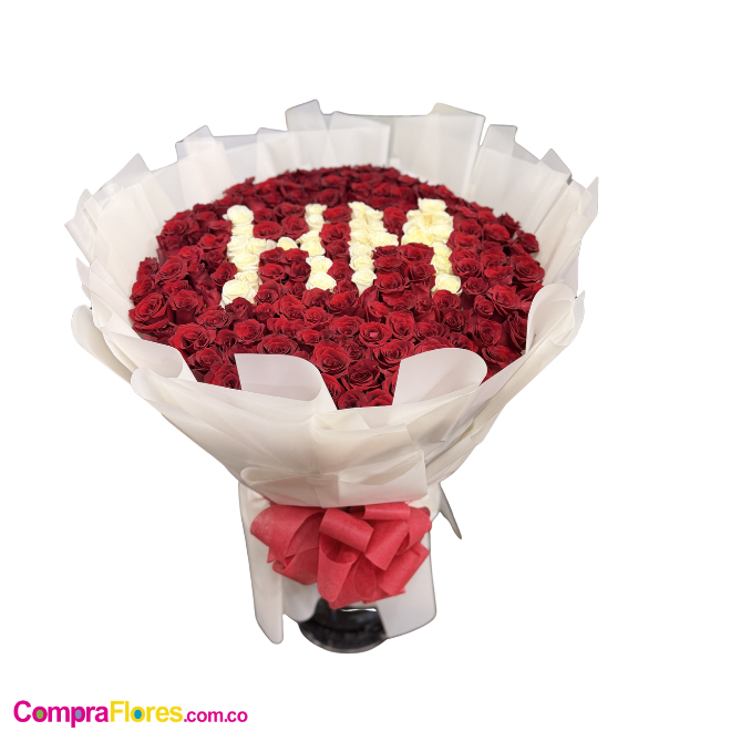 Buchón de 100 Rosas Rojas Personalizado con Iniciales