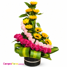 Base Espiral de Girasoles y Rosas - Cali