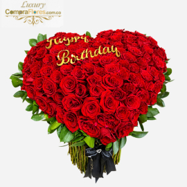 Corazón Escultural: 80 Rosas Premium con Tallos de Gala