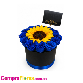 Caja de Rosas Azules con Girasol Central – Regalo para Hombre